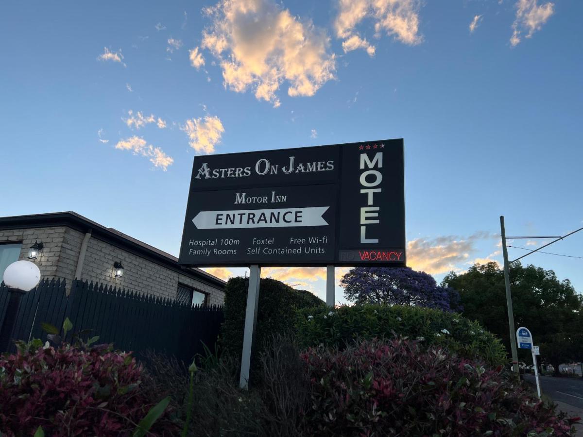 Asters On James Motor Inn Toowoomba Dış mekan fotoğraf