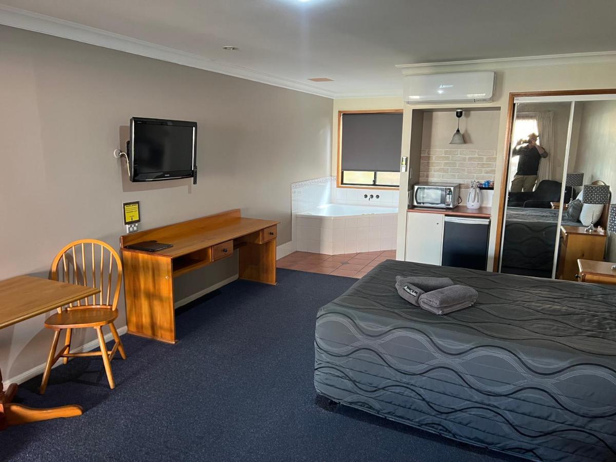 Asters On James Motor Inn Toowoomba Dış mekan fotoğraf